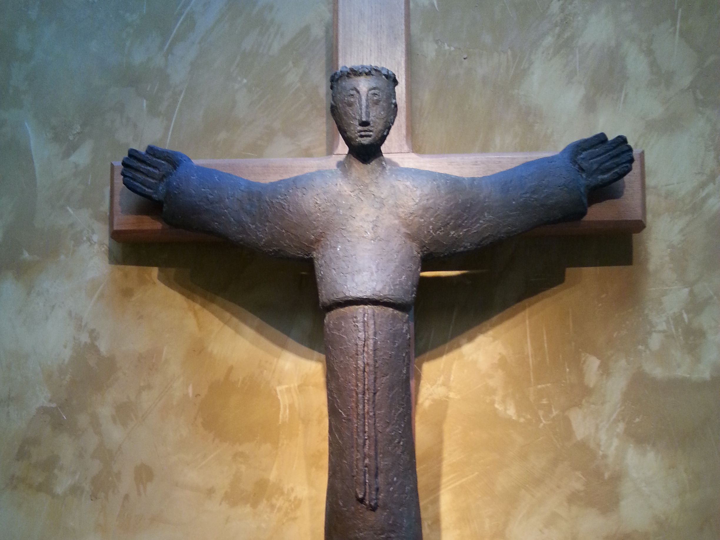 Christusfigur am Kreuz